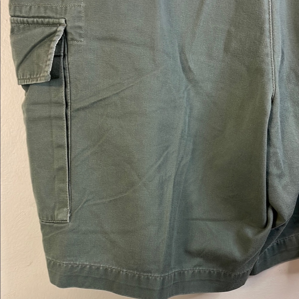 Nautica Men's Classic Green Cargo Shorts size 40 waist #103 - Picture 8 of 11
